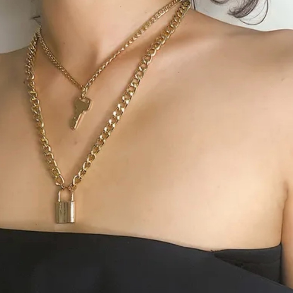 Fashion Key and Padlock pendent necklace